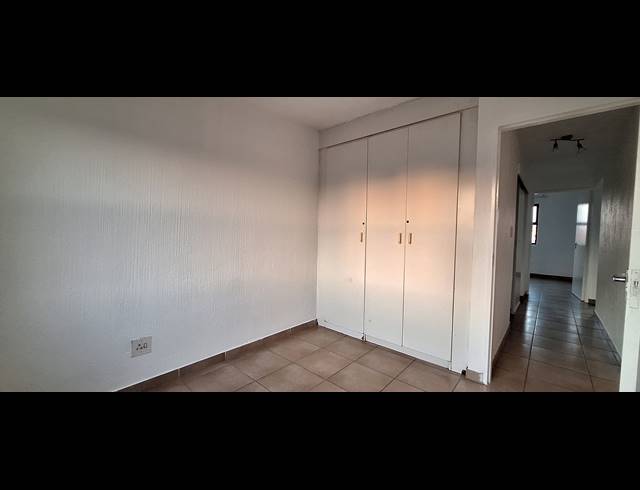 3 BEDROOM APARTMENT RENTED IN SYDENHAM